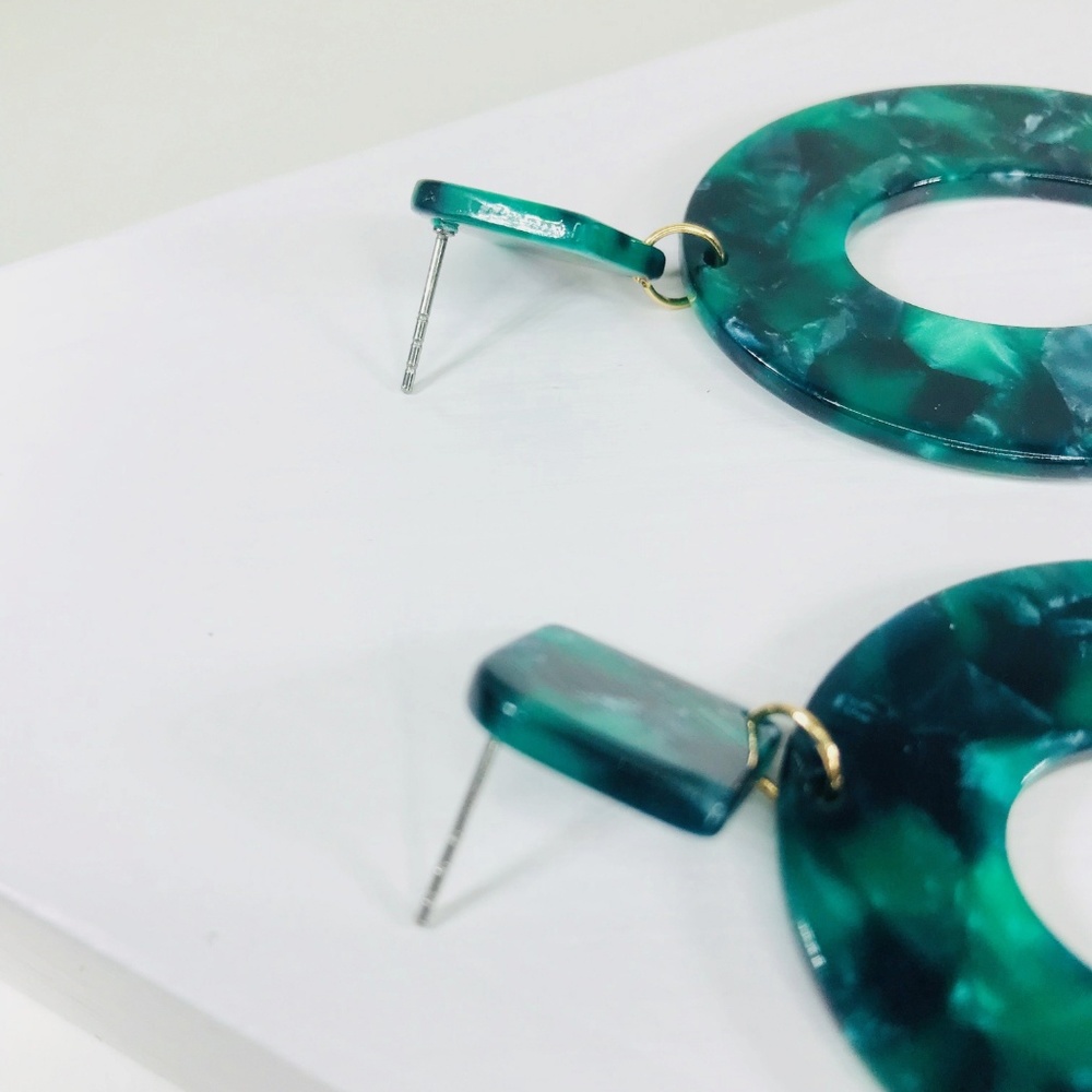🆑 Emerald Green Oval Drops - Picture 4 of 4